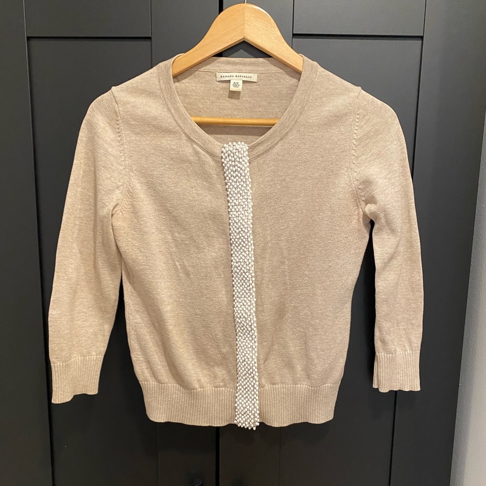 ❤️4/$40 SALE! ❤️ Banana Republic 3/4 Sleeve Beaded Cardigan